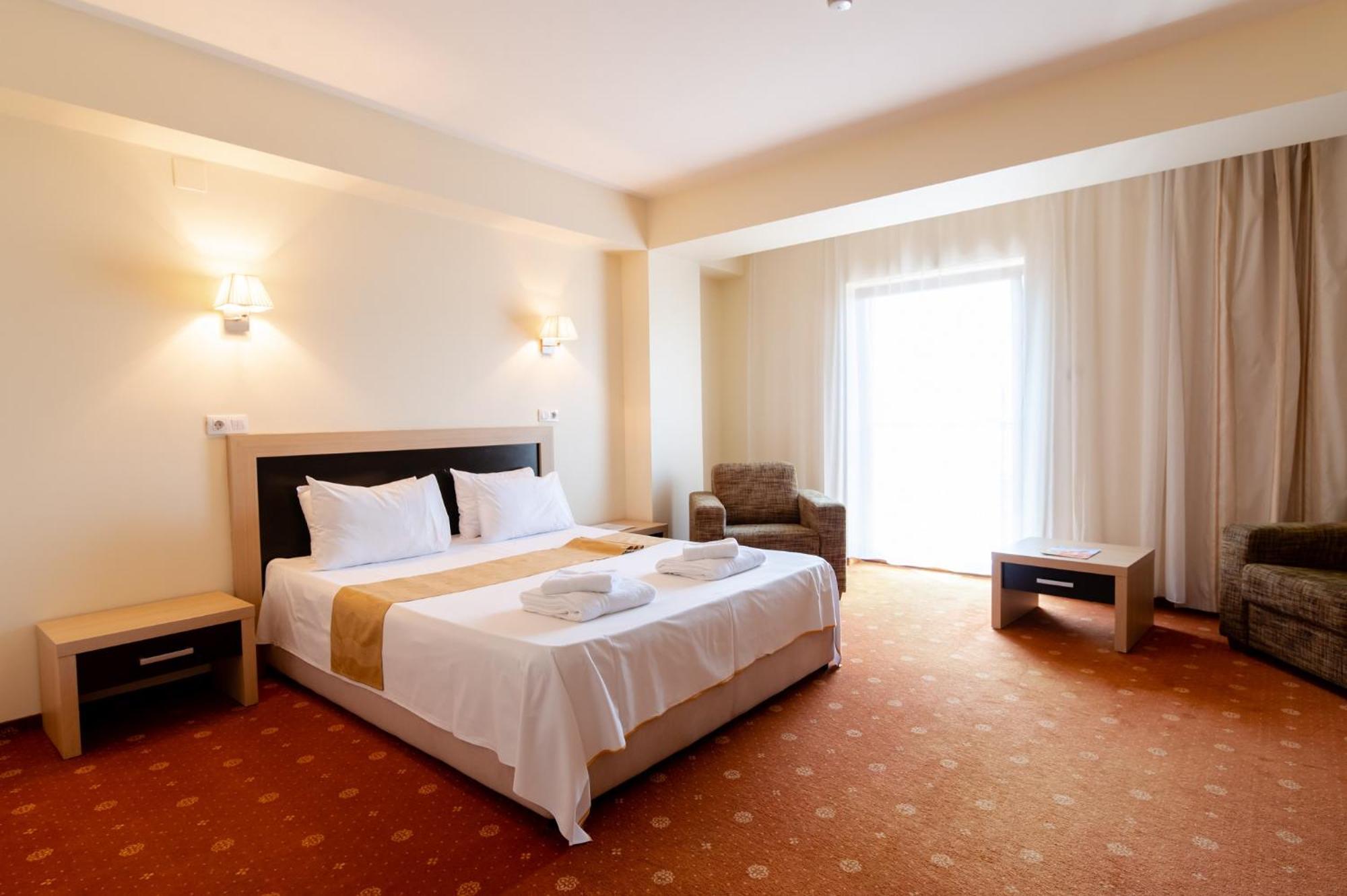 Hotel Oxford By Timhotels Timişoara Buitenkant foto